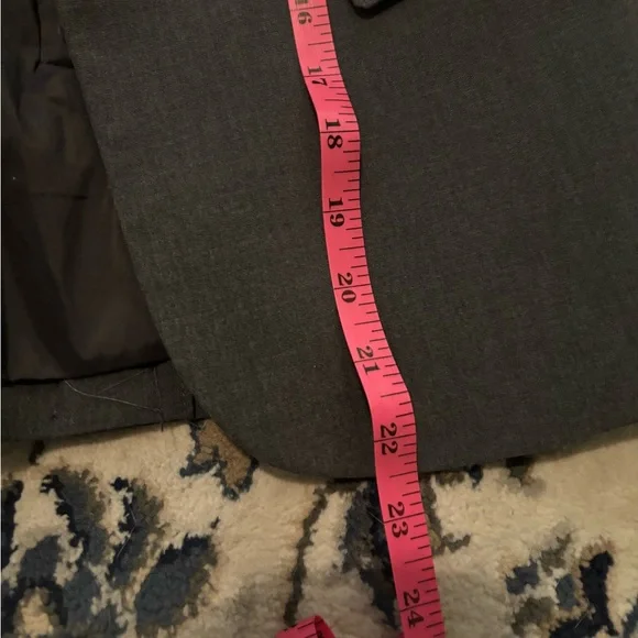 2P Dark Grey one button blazer from The Limited Collection - Picture 4 of 7